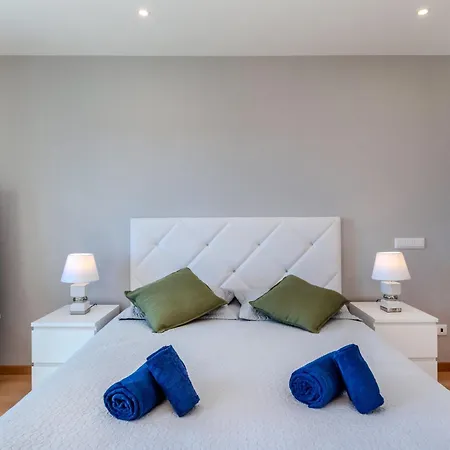 Colina View By Interhome * Patroves