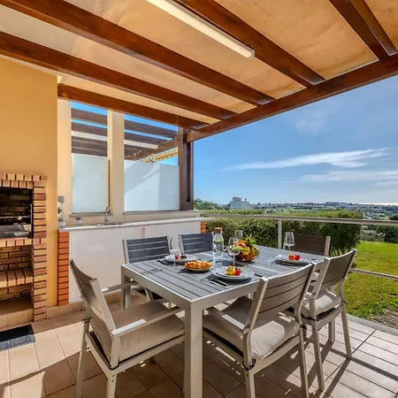 Nyaraló Colina View By Interhome Patroves