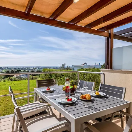 Nyaraló Colina View By Interhome Patroves