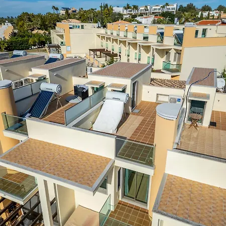 Nyaraló Colina View By Interhome Patroves