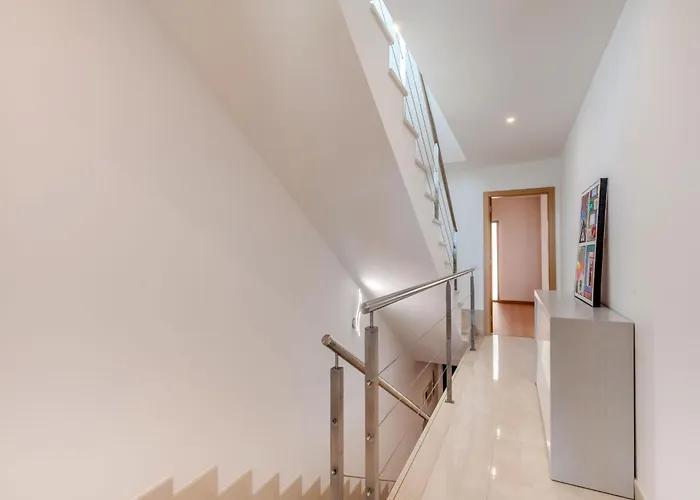 Colina View By Interhome Patroves