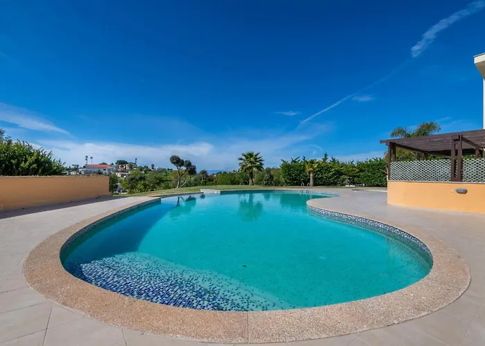 Colina View By Interhome * Patroves